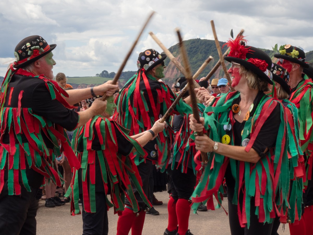 Hankies at the&nbsp;ready…