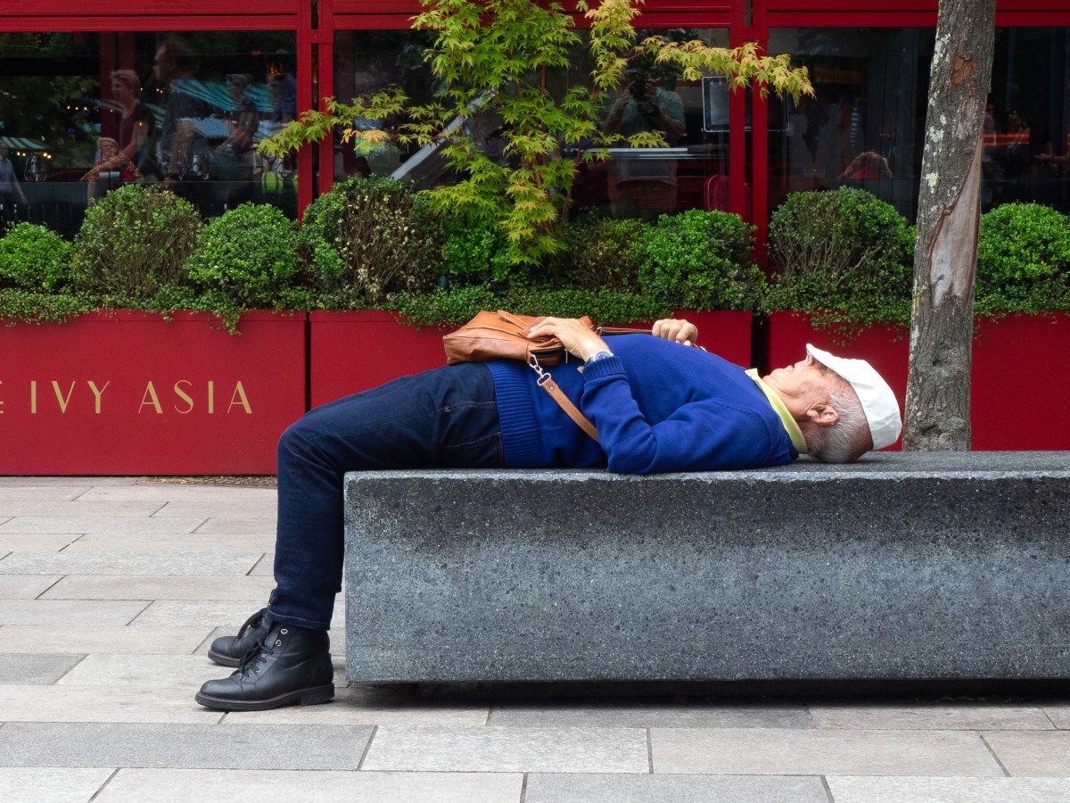 Gwell hwyr na&nbsp;byth…